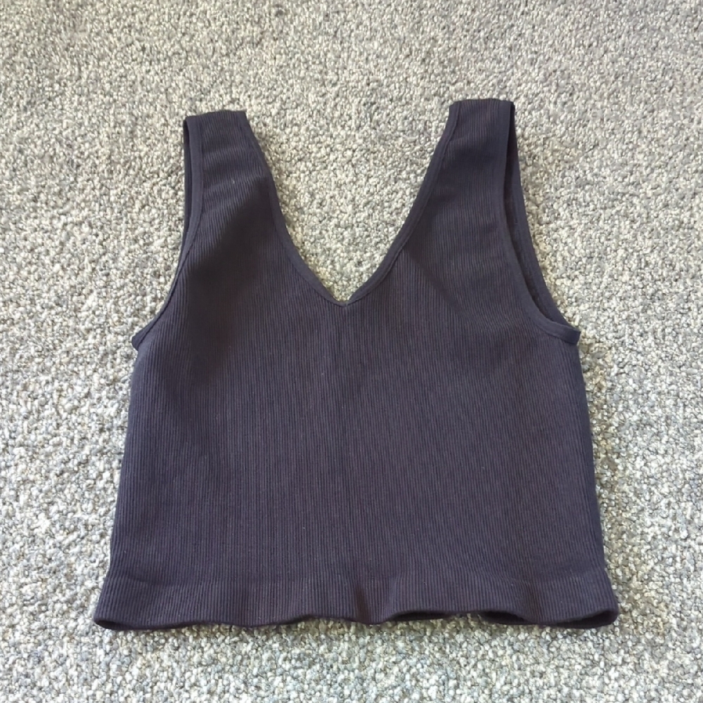 Vestique Charcoal Ribbed Tank Top